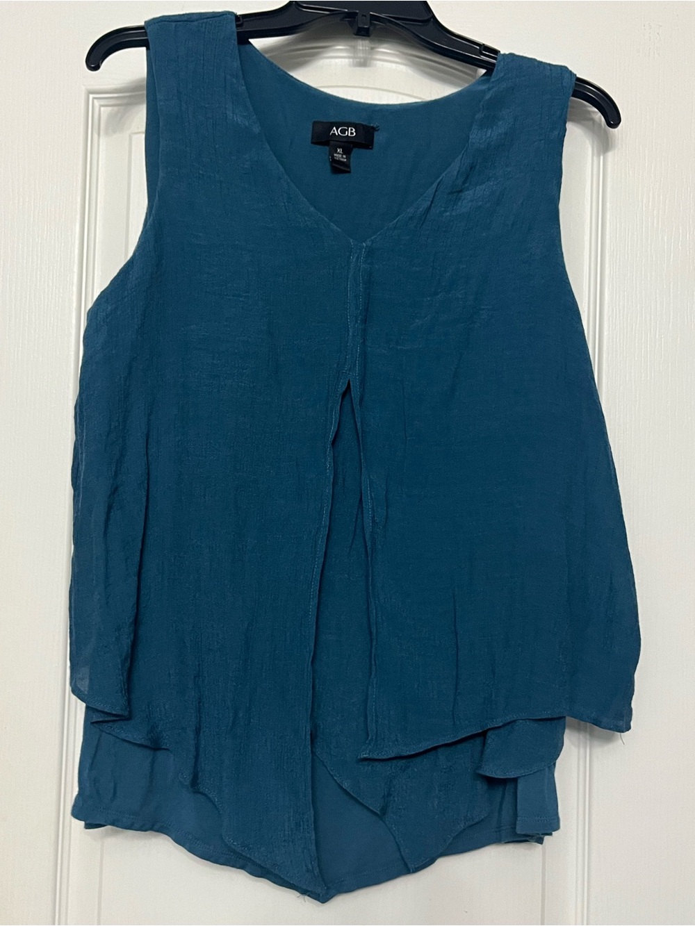 AGB Teal Layered V-Neck Sleeveless Blouse